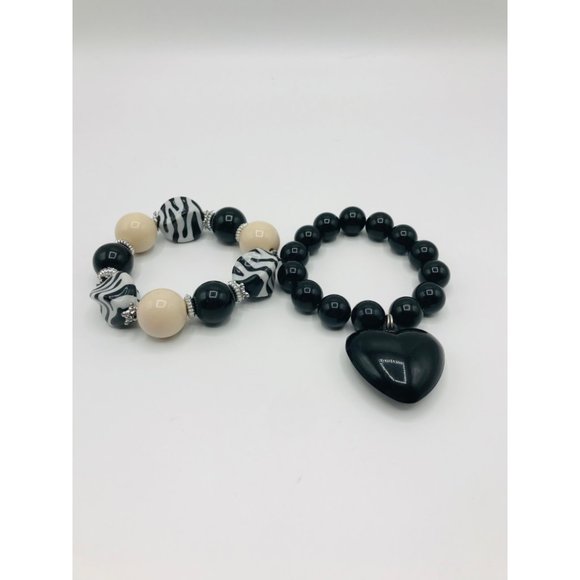 Chunky Zebra print black cream heart dangle stretch bracelets (2) - Picture 2 of 5